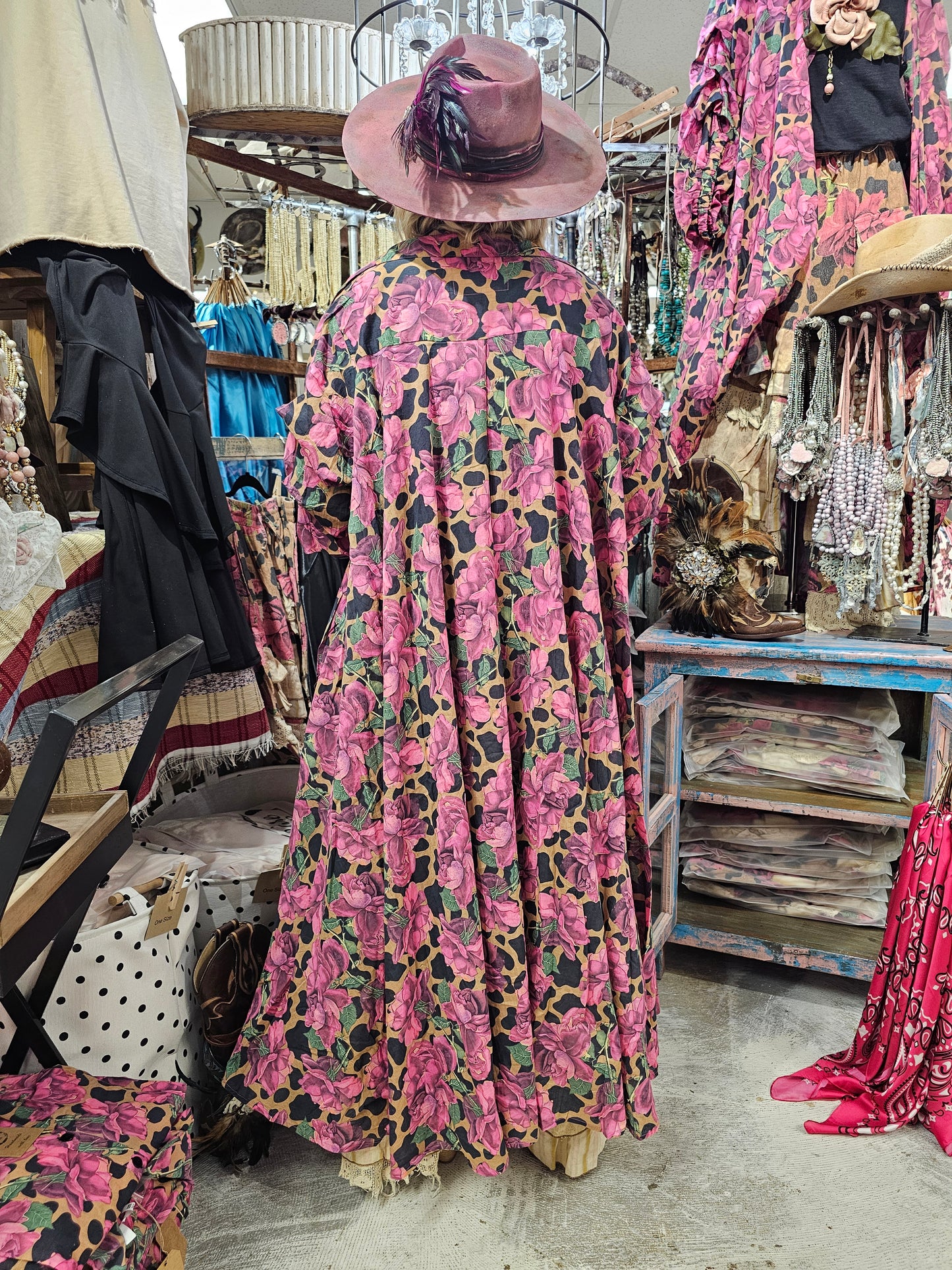 Amazing Rose Leopard Duster