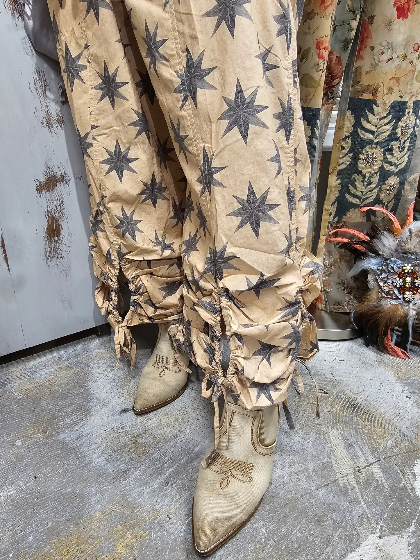 Star Peek a Boo Pant