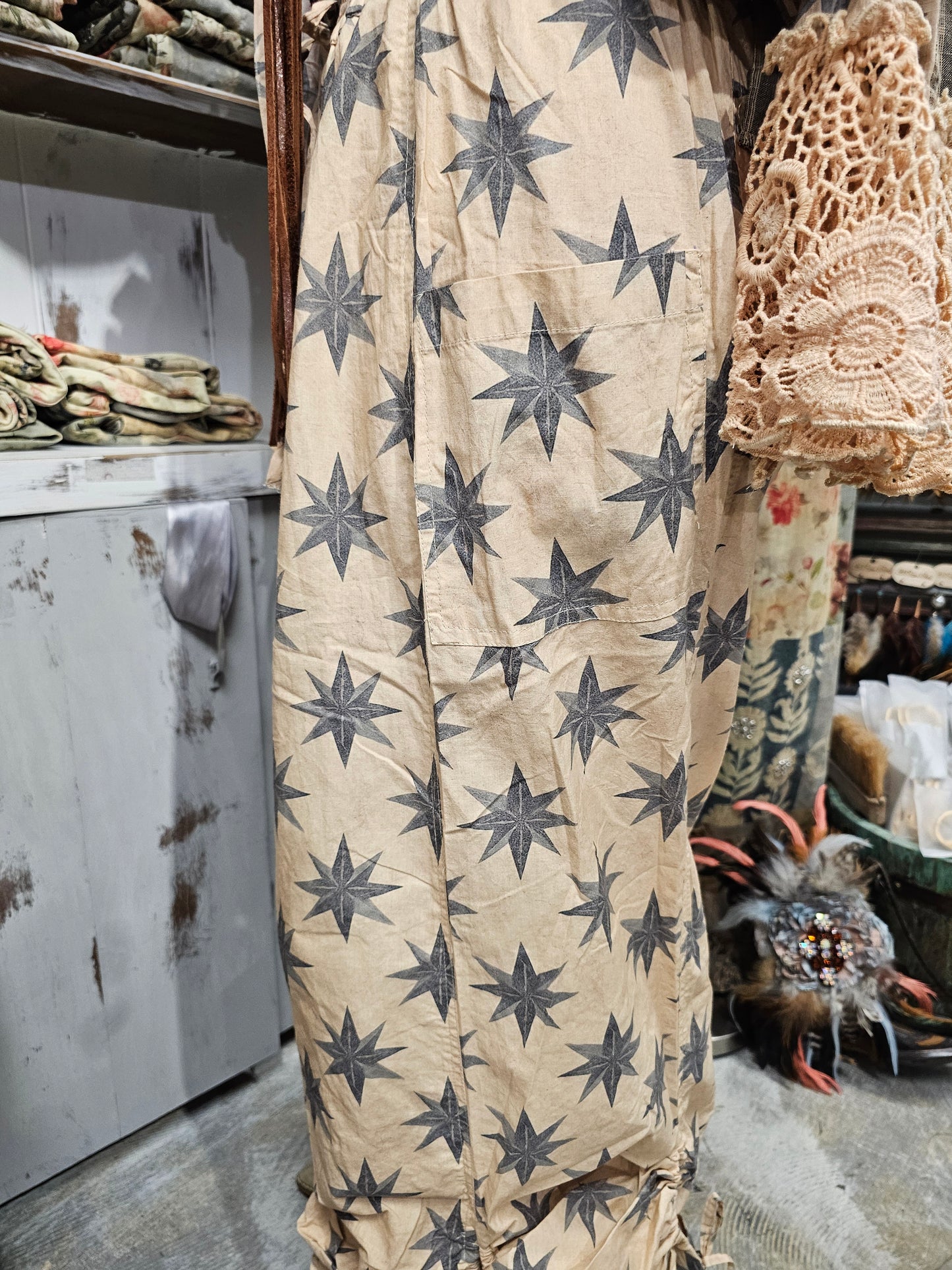 Star Peek a Boo Pant