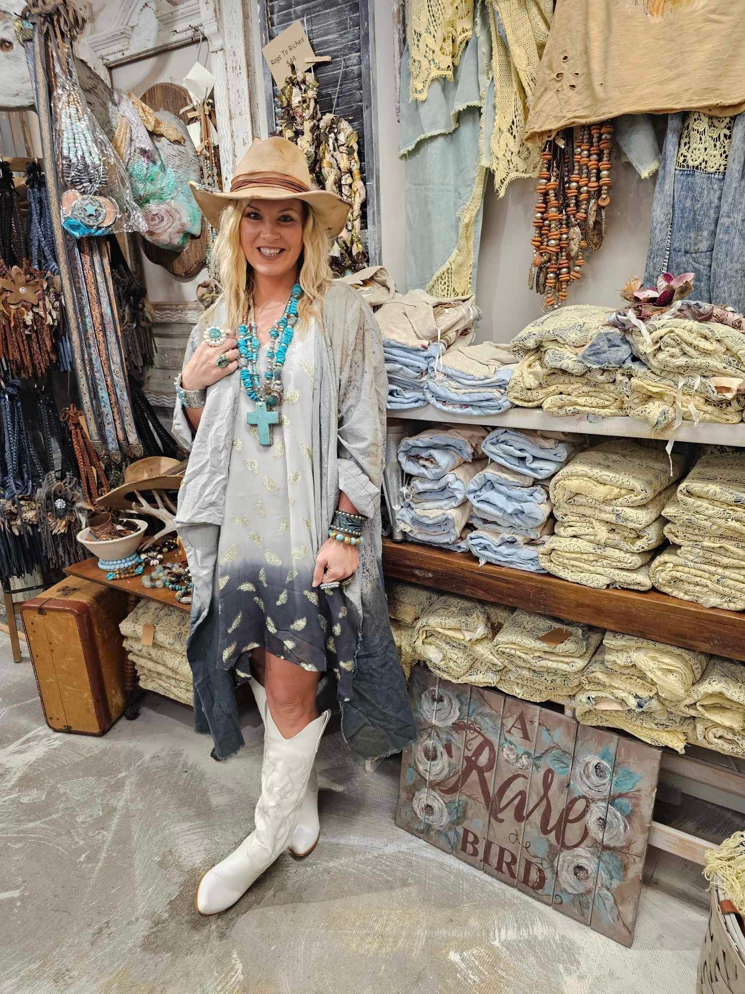 Snap Front Hydrangea Tunic